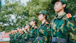 乘风破浪军旅程，强国有我铸军魂